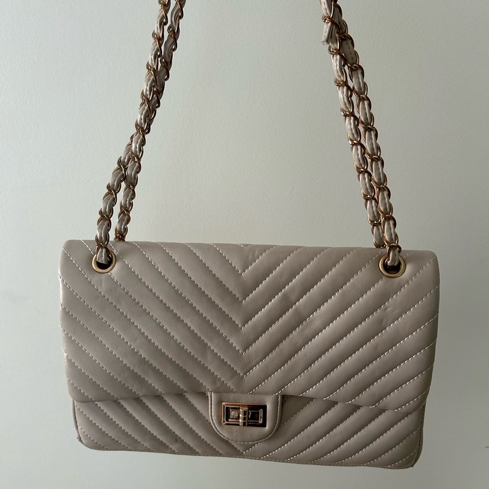 Big bag, no brand